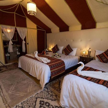 Luxury Desert Camp Мерзуга Экстерьер фото