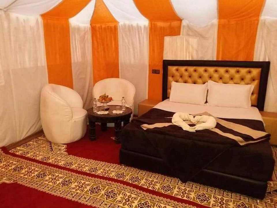 Luxury Desert Camp Мерзуга Экстерьер фото